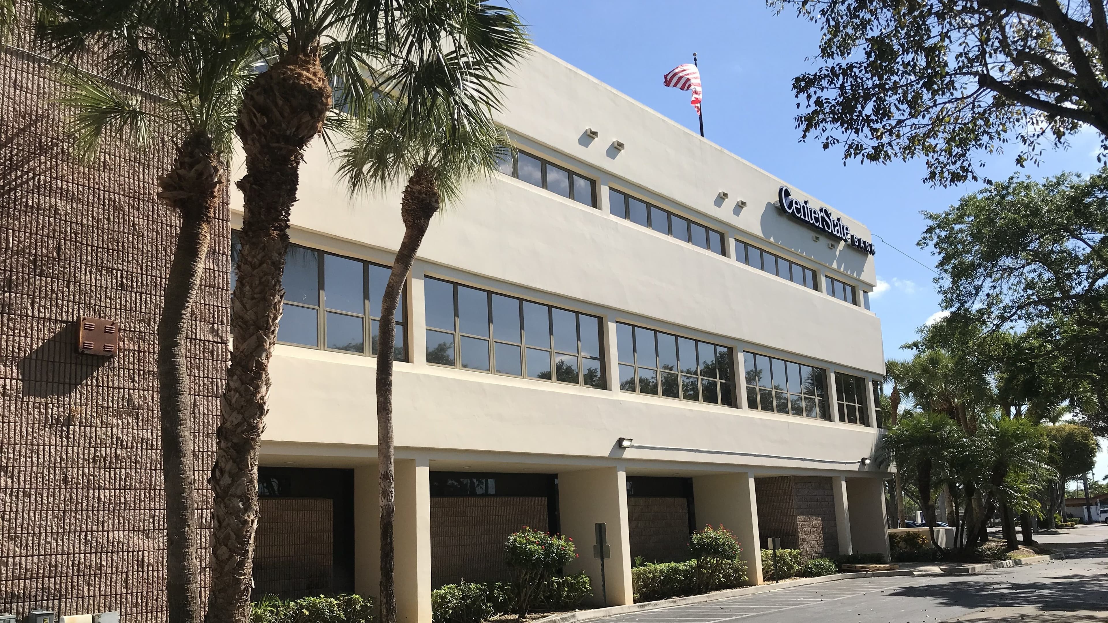 Commercial building pressure washing